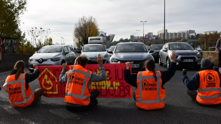 Fin des blocages de routes à Lyon : Dernière Rénovation, c'est fini