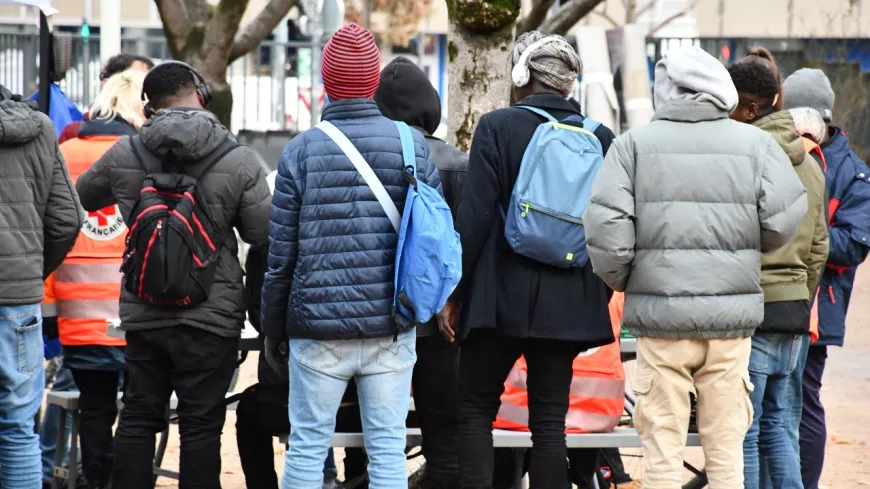 Mineurs isolés en hiver à Lyon : le collectif Soutiens/Migrants Croix Rousse déplore l’inaction des institutions