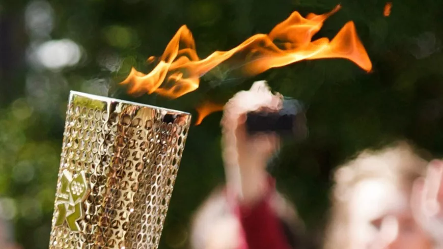 Près de Lyon : la flamme olympique passera finalement par une commune du Rhône