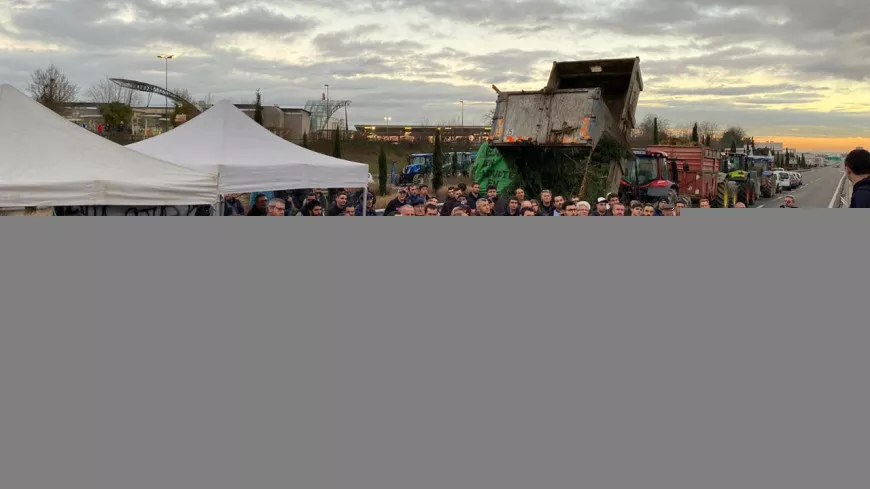 Agriculteurs en colère : au nord de Lyon, le blocage de la M6 levé