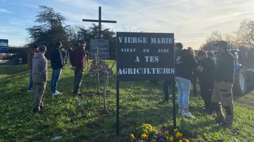 Près de Lyon : l'A7/M7 va rester bloquée plusieurs jours par les agriculteurs