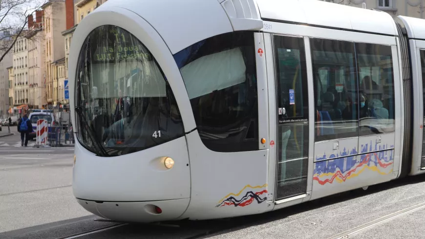 Tramway express de l'Ouest lyonnais : la Métropole de Lyon propose une 3e alternative à Tassin-la-Demi-Lune