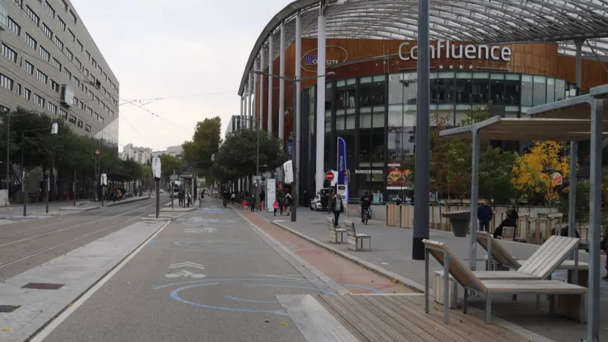 Scooters sur le cours Charlemagne : la mairie du 2e arrondissement de Lyon réclame des sanctions