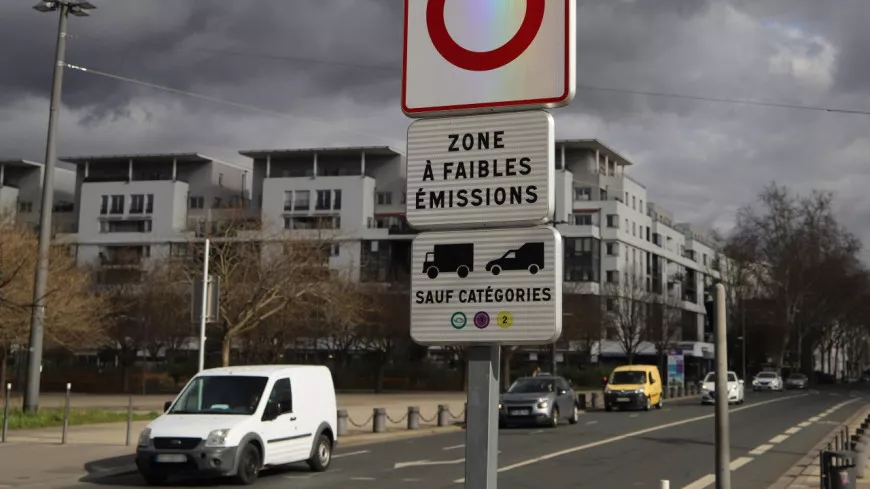 Aides de la Métropole de Lyon, verbalisations : les "piètres" chiffres de la Zone à faibles émissions