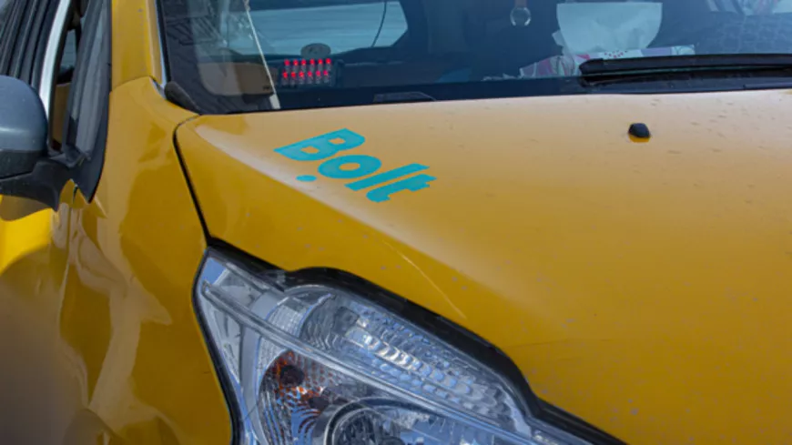Lyon : un service de VTC étend son offre… à des taxis !