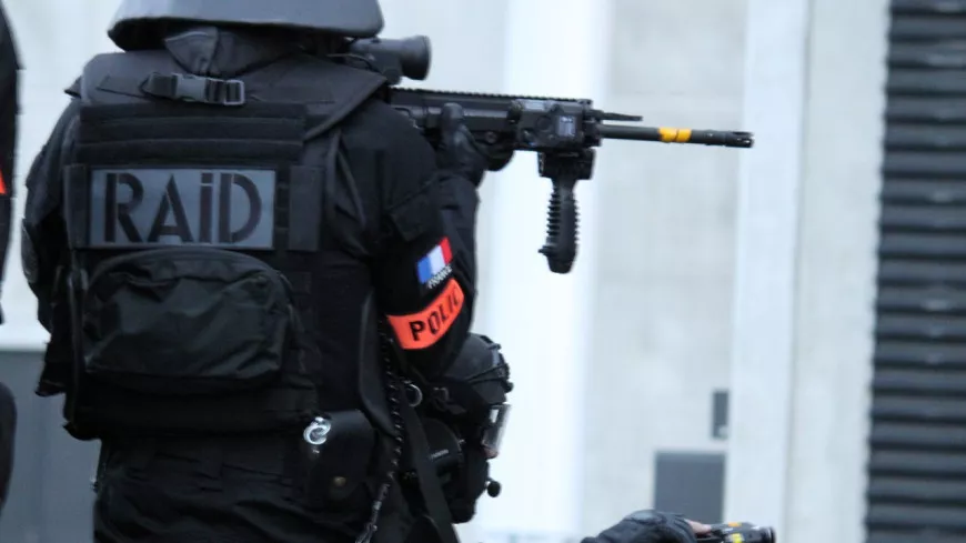 Près de Lyon : interné après avoir tiré plusieurs balles dans sa porte d'entrée
