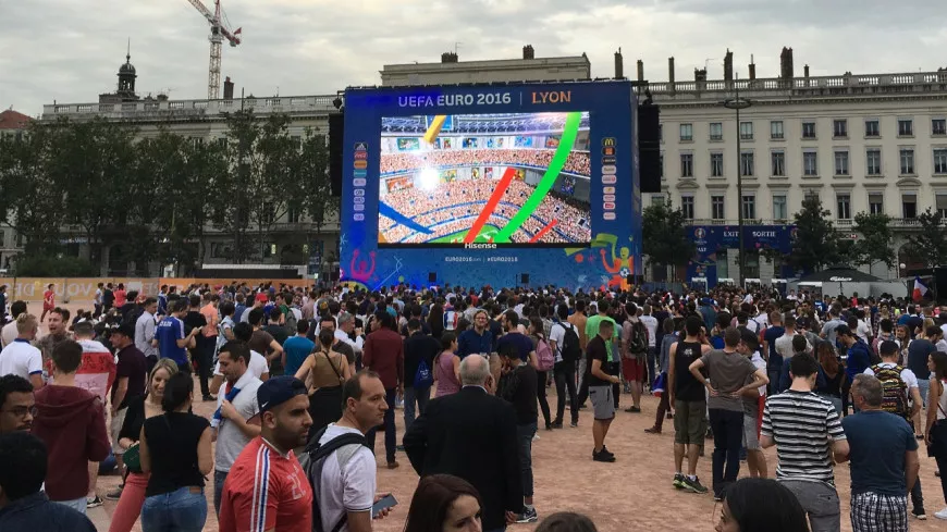 Lyon : un écran géant pour la finale de Coupe de France OL-PSG ?