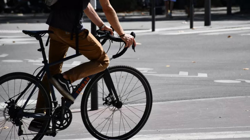 Il serre un cycliste puis pile devant lui près de Lyon : 8 mois de prison avec sursis