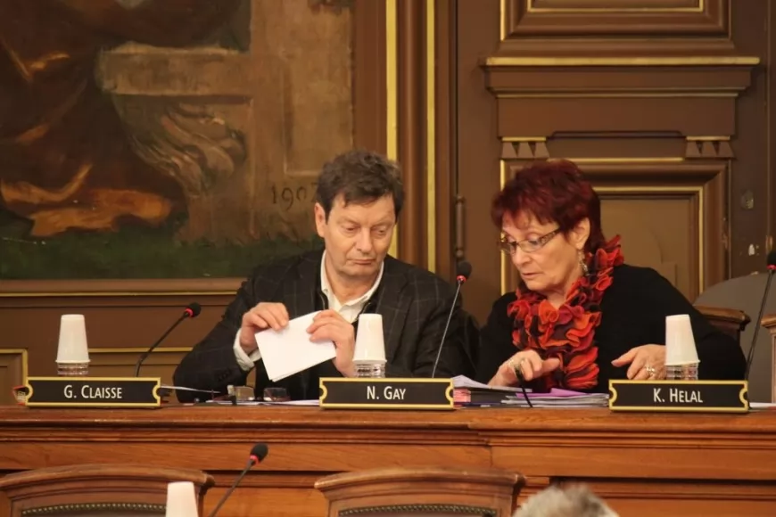 Municipales à Lyon : les fidèles non-socialistes de Gérard Collomb obtiennent 22 places sur ses listes