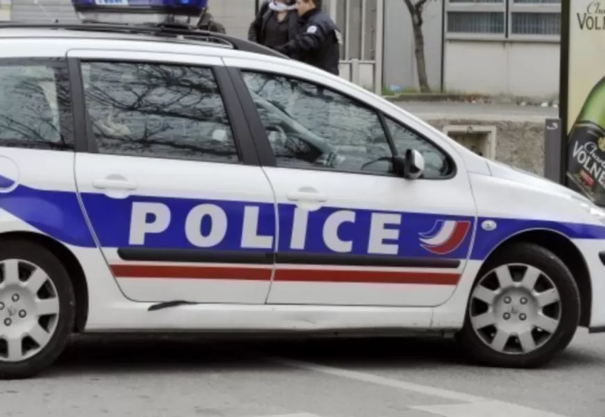 Lyon : un mineur tente de fuir la police au volant d’une voiture volée