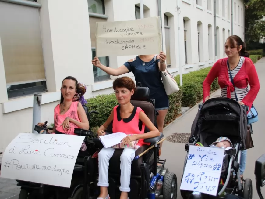 Une cinquantaine de personnes mobilisées pour soutenir la Lyonnaise Lucie Carrasco