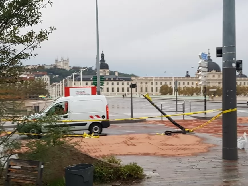Lyon : violente sortie de route à la Guillotière