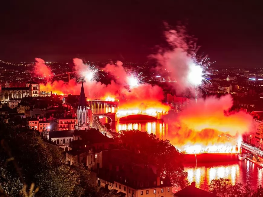 Avant le premier match de Rudi Garcia, les supporters de l’OL mettent le feu dans Lyon