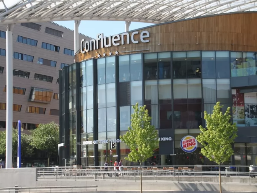 Lyon : les centres commerciaux restent ouverts pour le 15 août