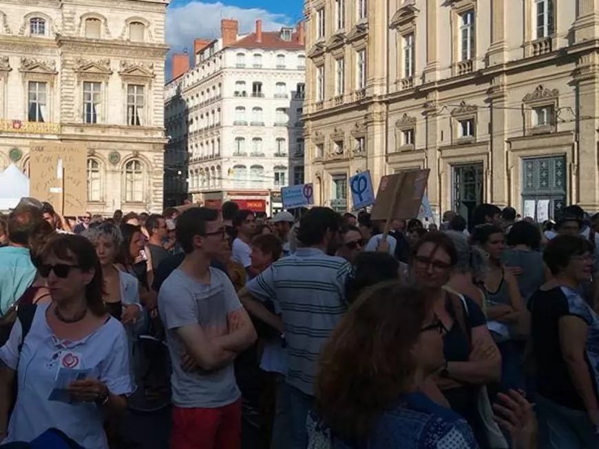 Lyon : la France insoumise &agrave; l'origine d'un rassemblement contre la r&eacute;forme du code du travail