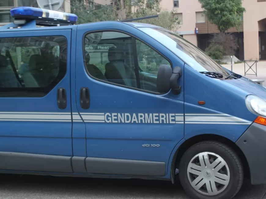 Beaujolais : poursuivi par les gendarmes, il renverse à moto une adolescente