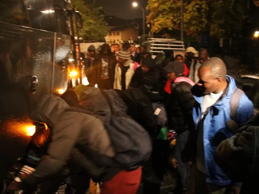 Lyon : des migrants quittent leur foyer et dénoncent des conditions de vie inhumaines