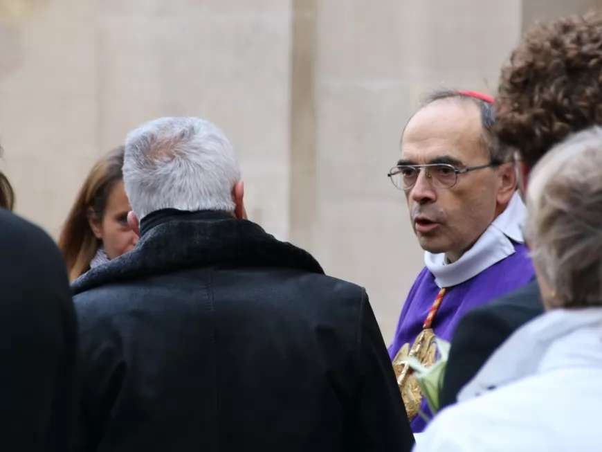 Prêtre pédophile : le cardinal Barbarin entendu par les enquêteurs à Lyon
