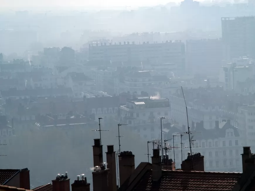 Pollution de l'air en Auvergne-Rhône-Alpes : un bilan 2018 encourageant, mais des efforts à faire pour Lyon
