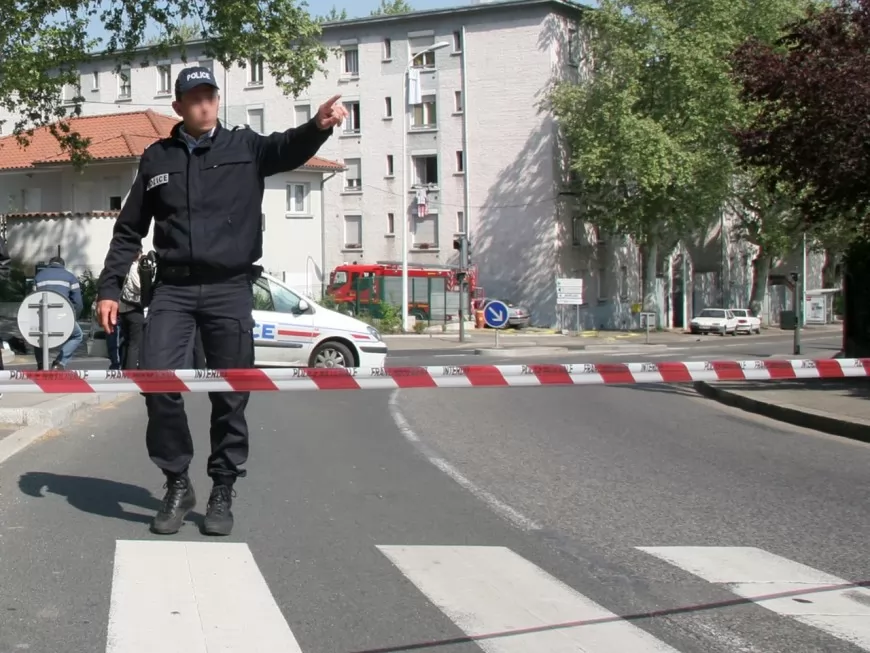 Lyon : les policiers mettent la main sur 750 grammes d'explosifs