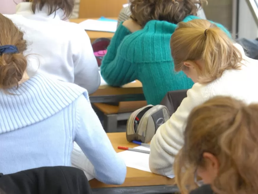 Lyon : les lycéens plutôt sereins à la sortie du bac de philosophie - VIDEO