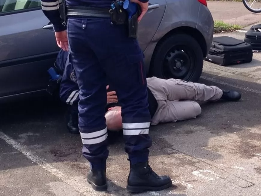 Rhône : un couple, avec son enfant, interpellé avec 9,5 kilos de cocaïne