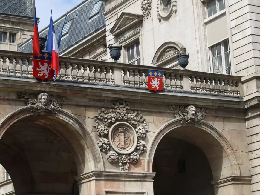 Ville de Lyon : le syndicat SUD réclame le même traitement de faveur que Meriem Nouri