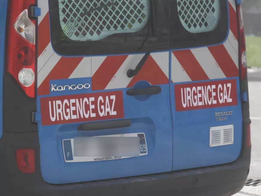 Saint-Fons : une fuite de gaz sur la voie publique coupe la circulation