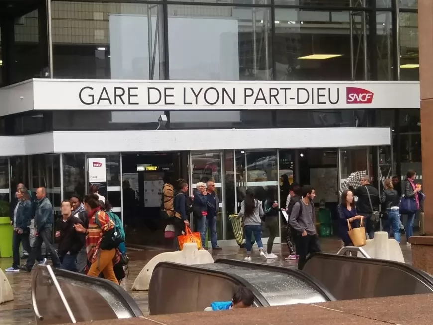 Bagage suspect : la gare de Lyon Part-Dieu évacuée