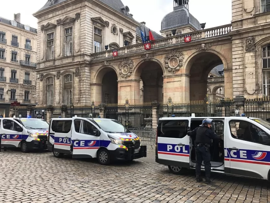 Lyon : tabassé devant l'Hôtel de Ville, un homme entre la vie et la mort