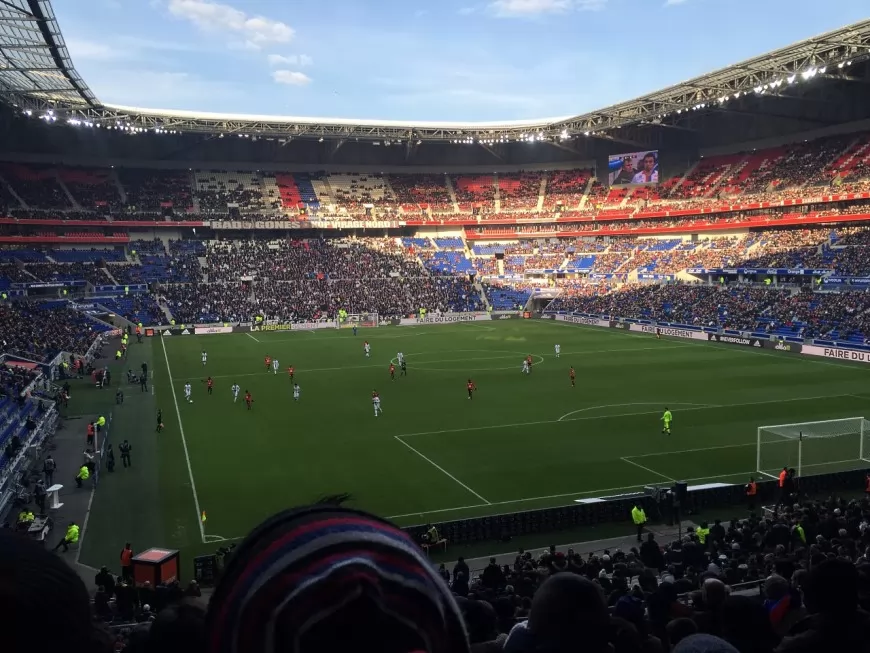 OL : les macronistes raffolent des loges de la Métropole de Lyon au Groupama Stadium