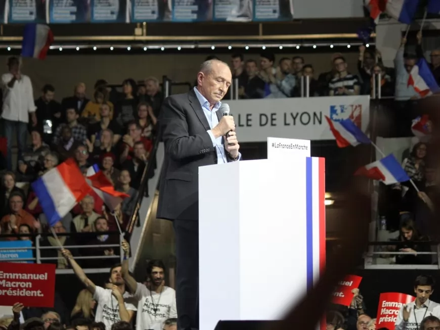 Menacé d'exclusion, Gérard Collomb sera "toujours socialiste de coeur"