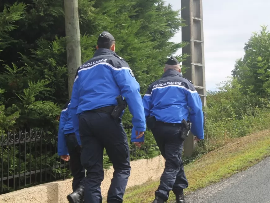Rhône : il repeint des voitures garées trop près de son domicile