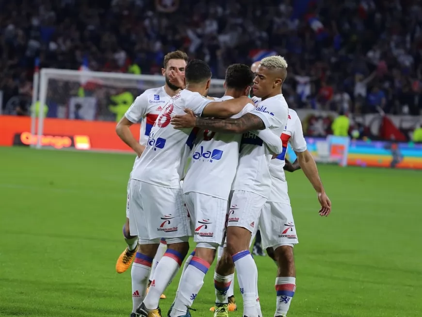 OL : Les Lyonnais se hissent sur le podium face à Metz (2-0) - VIDEO