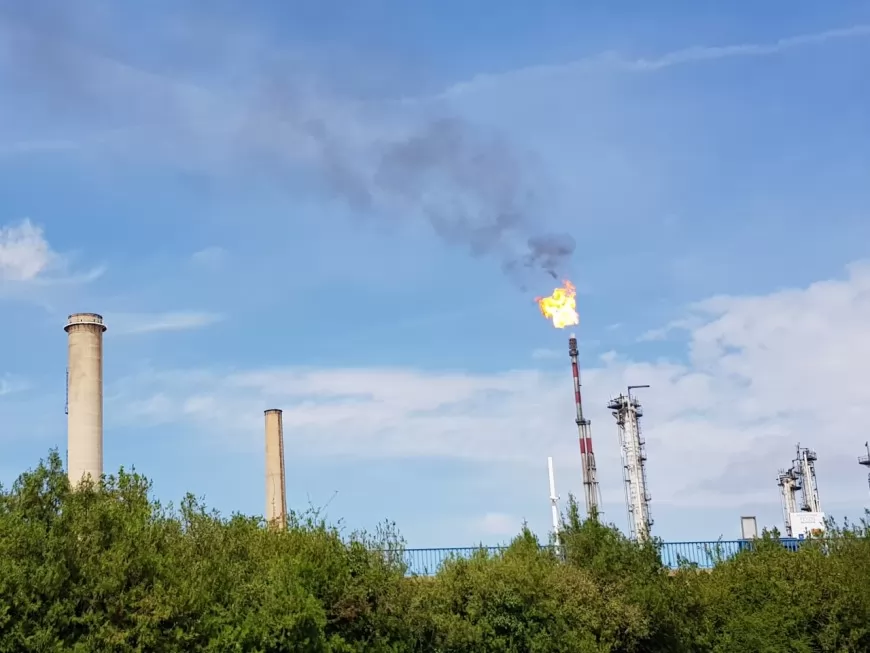 Raffinerie de Feyzin : la grève prend fin après presque 2 mois de crise