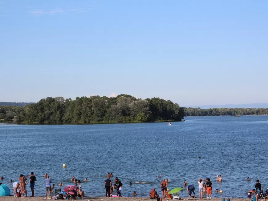 Près de Lyon : les plages de Miribel-Jonage commenceront à rouvrir ce samedi