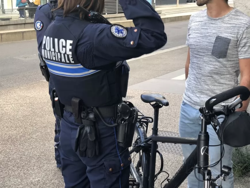 Lyon : 50 cyclistes verbalis&eacute;s en seulement une heure, 1 interpellation