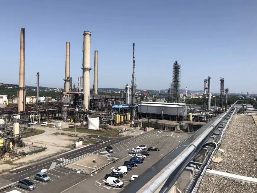Toujours en grève, les syndicats de la raffinerie Feyzin sont inquiets pour la sécurité du site