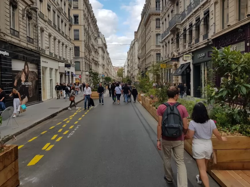 Lyon : de nouvelles rues interdites aux voitures les vendredis et samedis soir 
