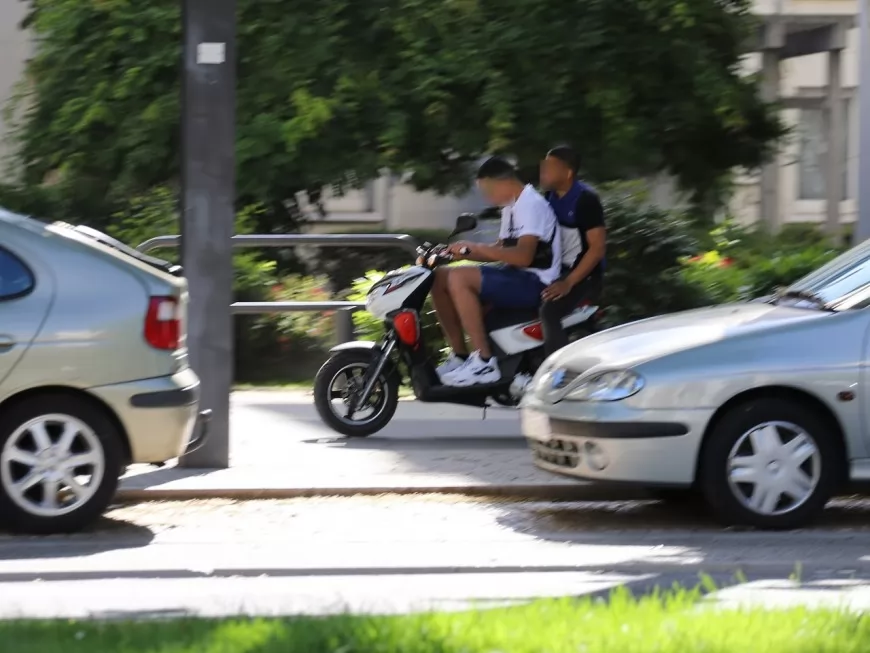 Vaulx-en-Velin : un adolescent renversé par un scooter, les chauffards en fuite
