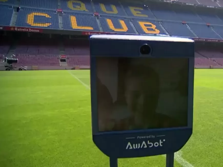 Awabot : le robot lyonnais au Camp Nou de Barcelone