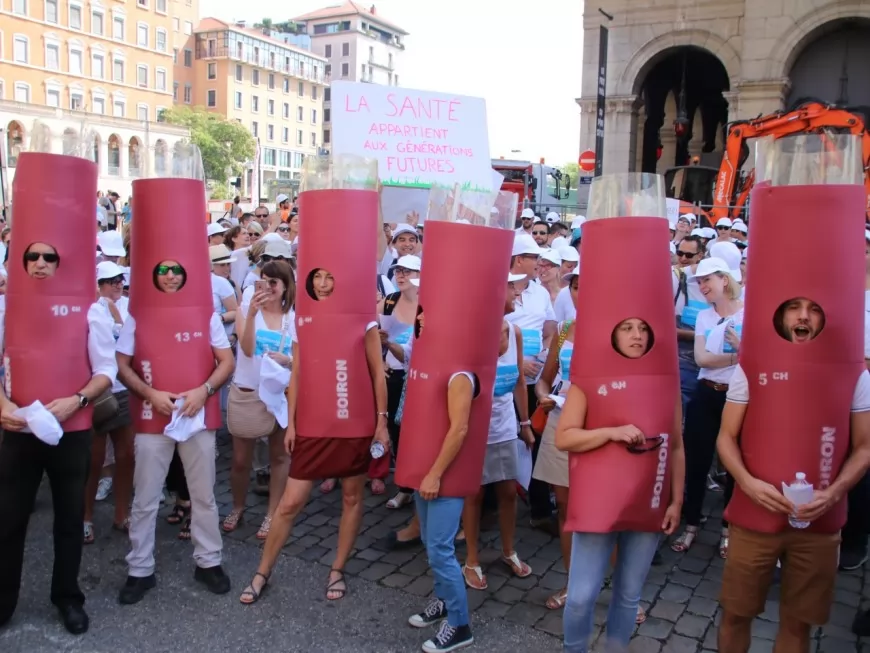 Lyon : manifestation contre le déremboursement de l'homéopathie, une délégation reçue par le maire