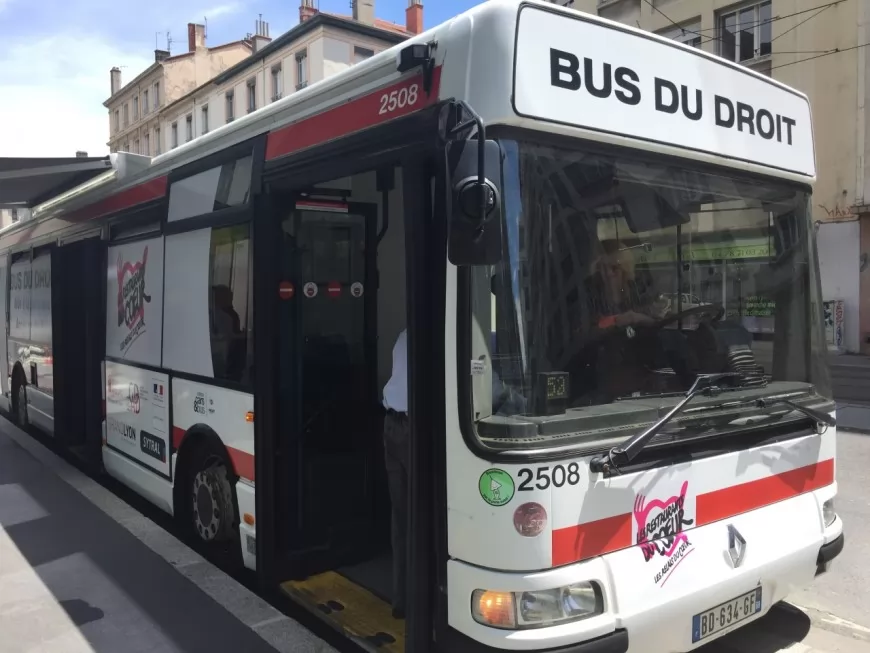 Un bus du droit déambulera dans les communes de la Métropole de Lyon dès jeudi