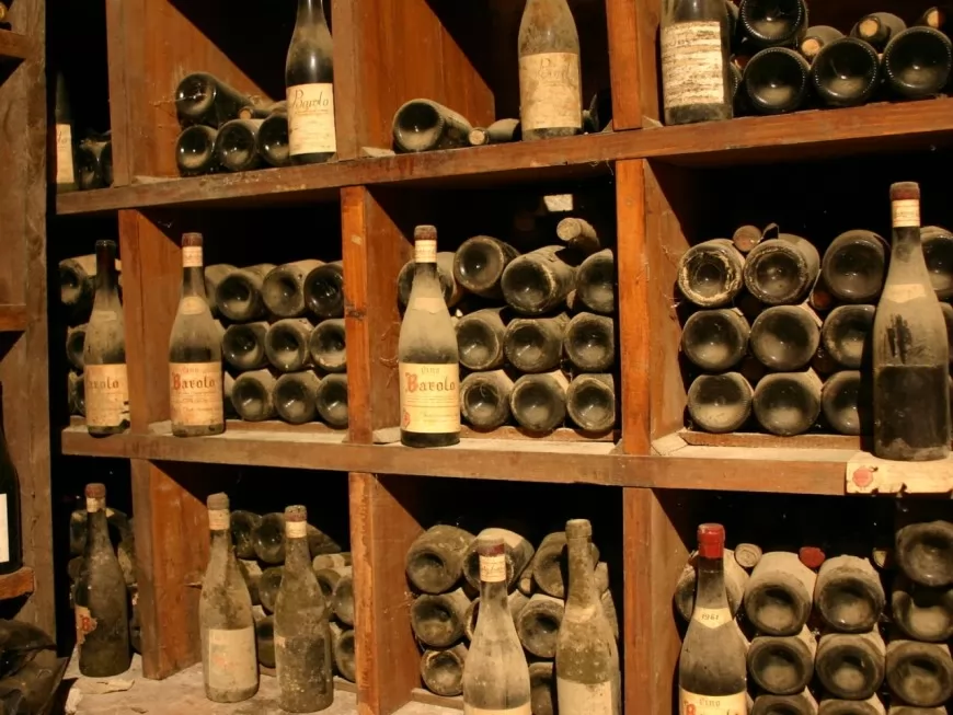 Lyon : les voleurs de caves allaient repartir avec un stock de 300 bouteilles de vin prestigieux