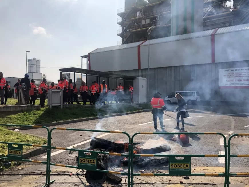 L'incinérateur de Gerland bloqué par les éboueurs grévistes, des répercussions sur Lyon et Villeurbanne ?
