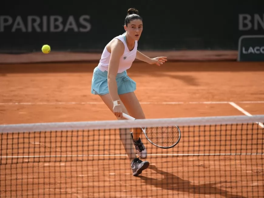 La Lyonnaise Elsa Jacquemot remporte le tournoi junior de Roland-Garros