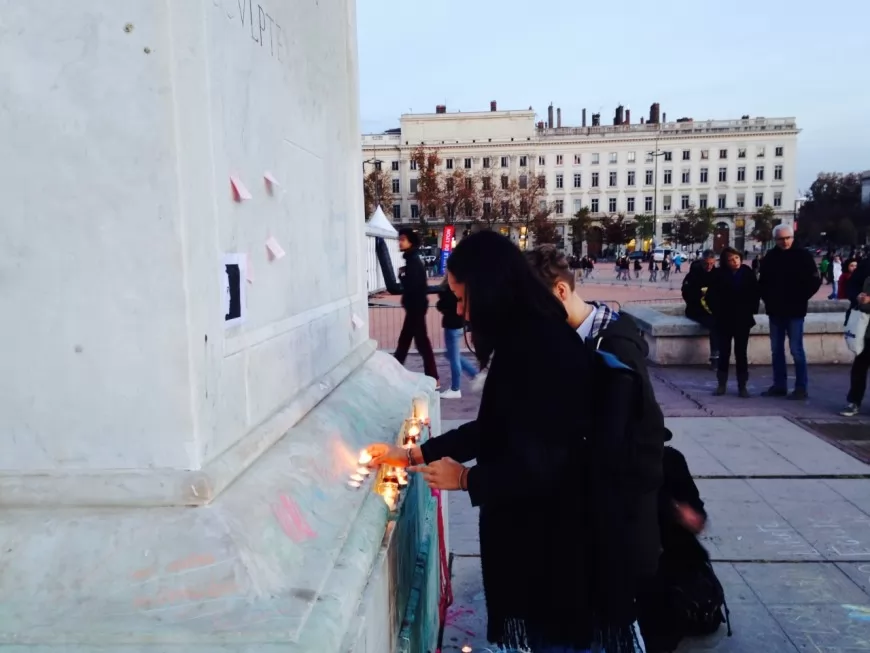 Attentats de Paris : un rassemblement spontané à Lyon ce samedi
