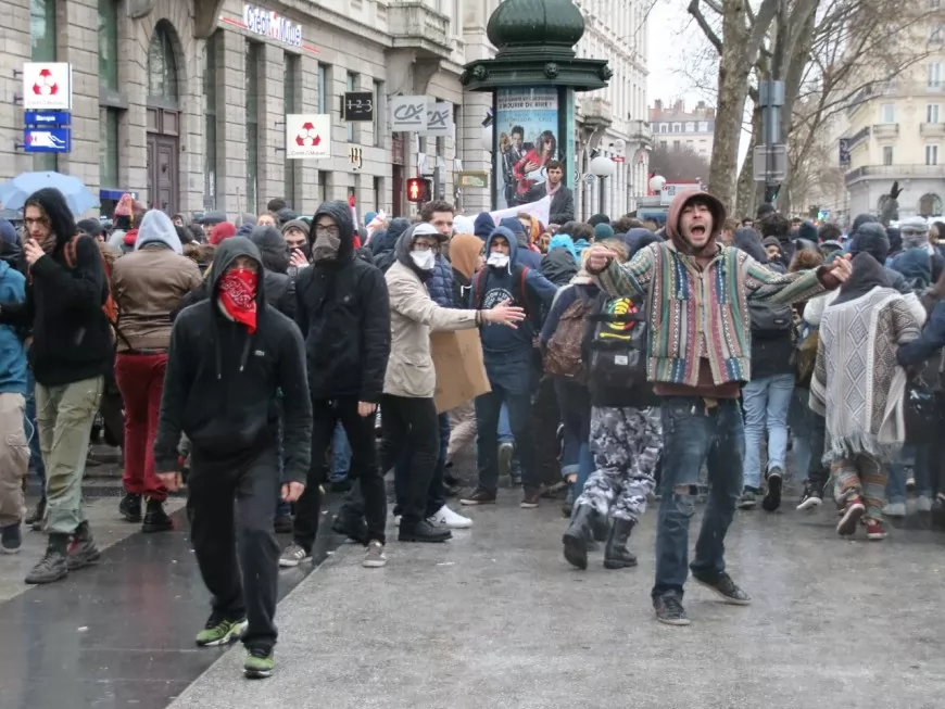 Loi Travail : trois manifestants violents présentés au parquet de Lyon