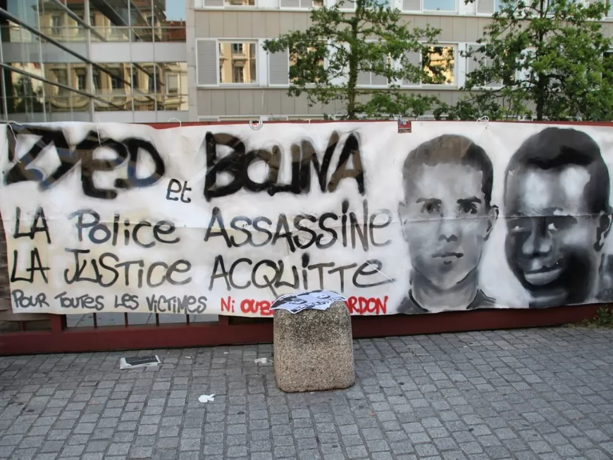 Lyon : une soixantaine de personnes pour rendre hommage à Zyed et Bouna
