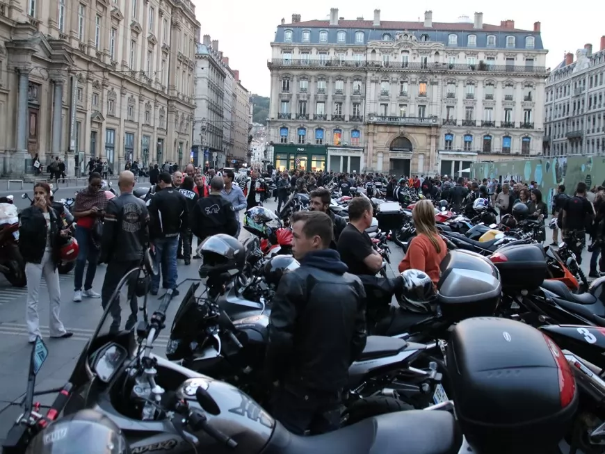 Lyon : 200 motards en colère ont manifesté